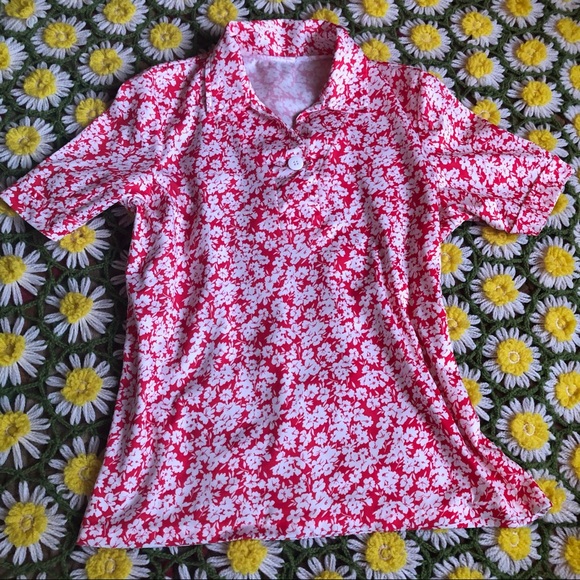 3 for $20! VINTAGE | Floral Top🌹 - Picture 2 of 4